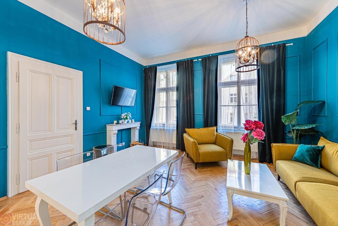 Colorful Wenceslas Square Apartment Praag Buitenkant foto
