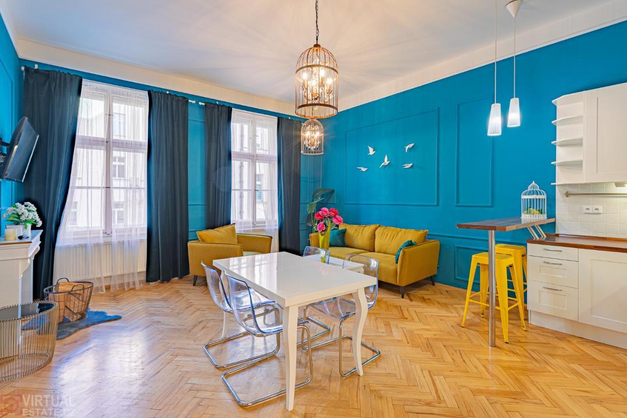 Colorful Wenceslas Square Apartment Praag Buitenkant foto